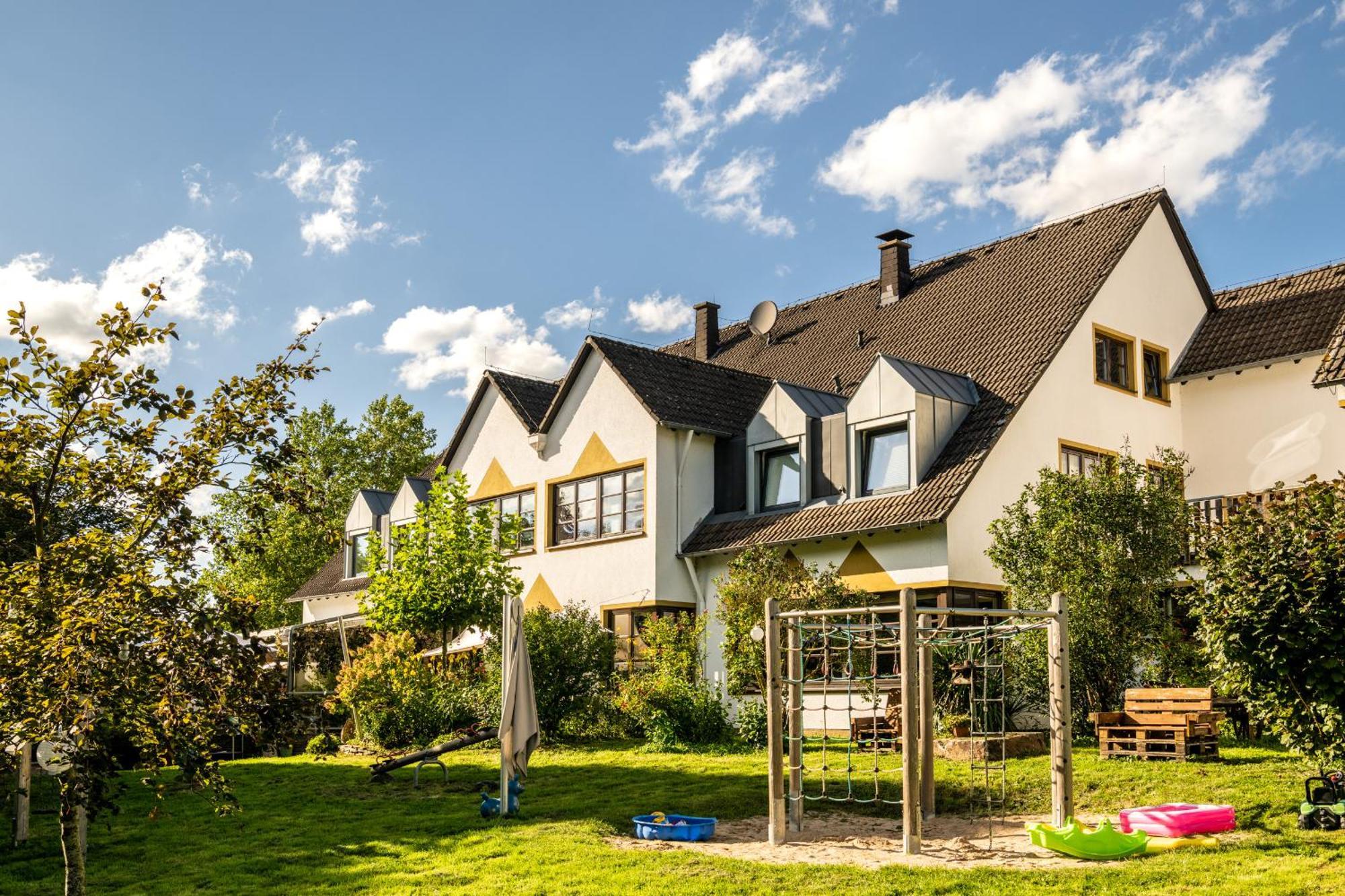 Weinhotel Restaurant Klostermuehle Ockfen Екстериор снимка
