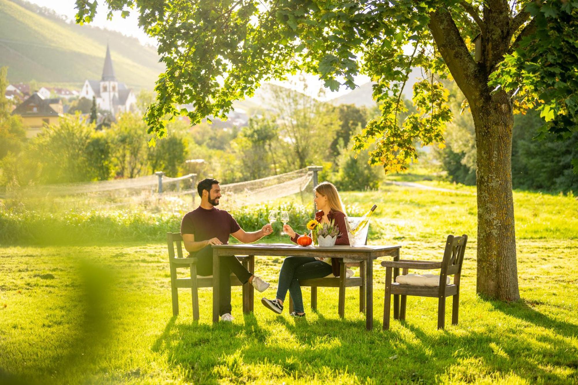 Weinhotel Restaurant Klostermuehle Ockfen Екстериор снимка