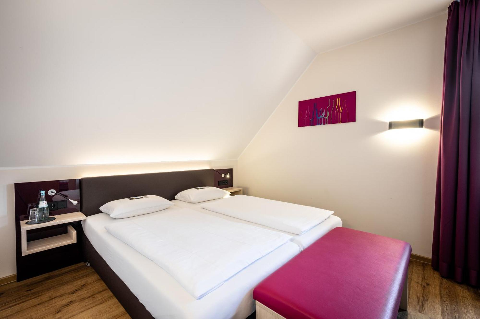 Weinhotel Restaurant Klostermuehle Ockfen Екстериор снимка