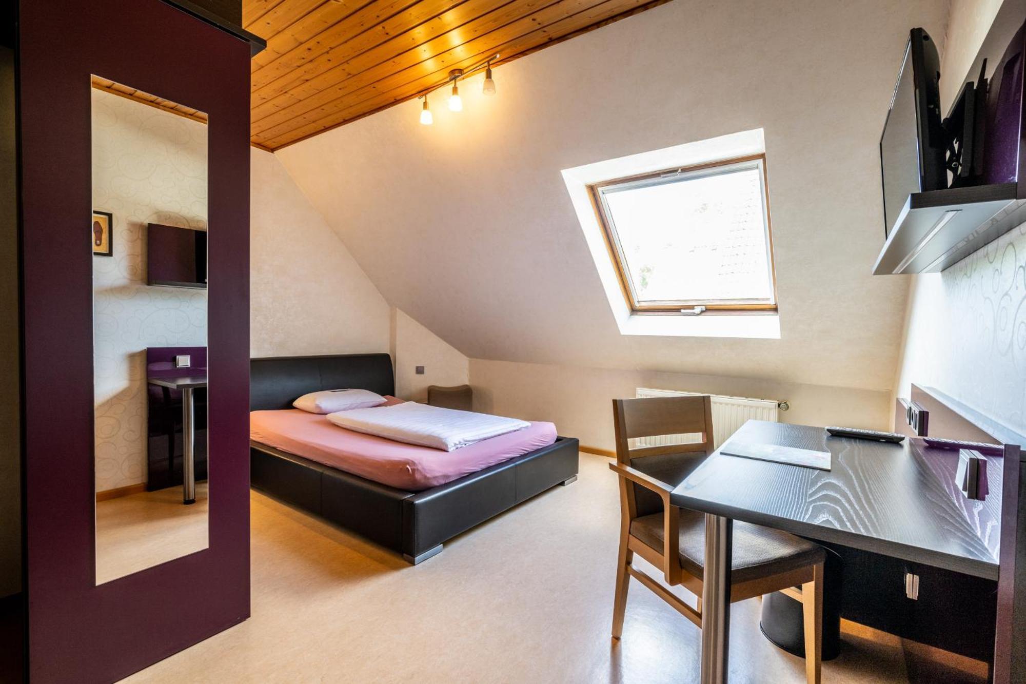 Weinhotel Restaurant Klostermuehle Ockfen Екстериор снимка