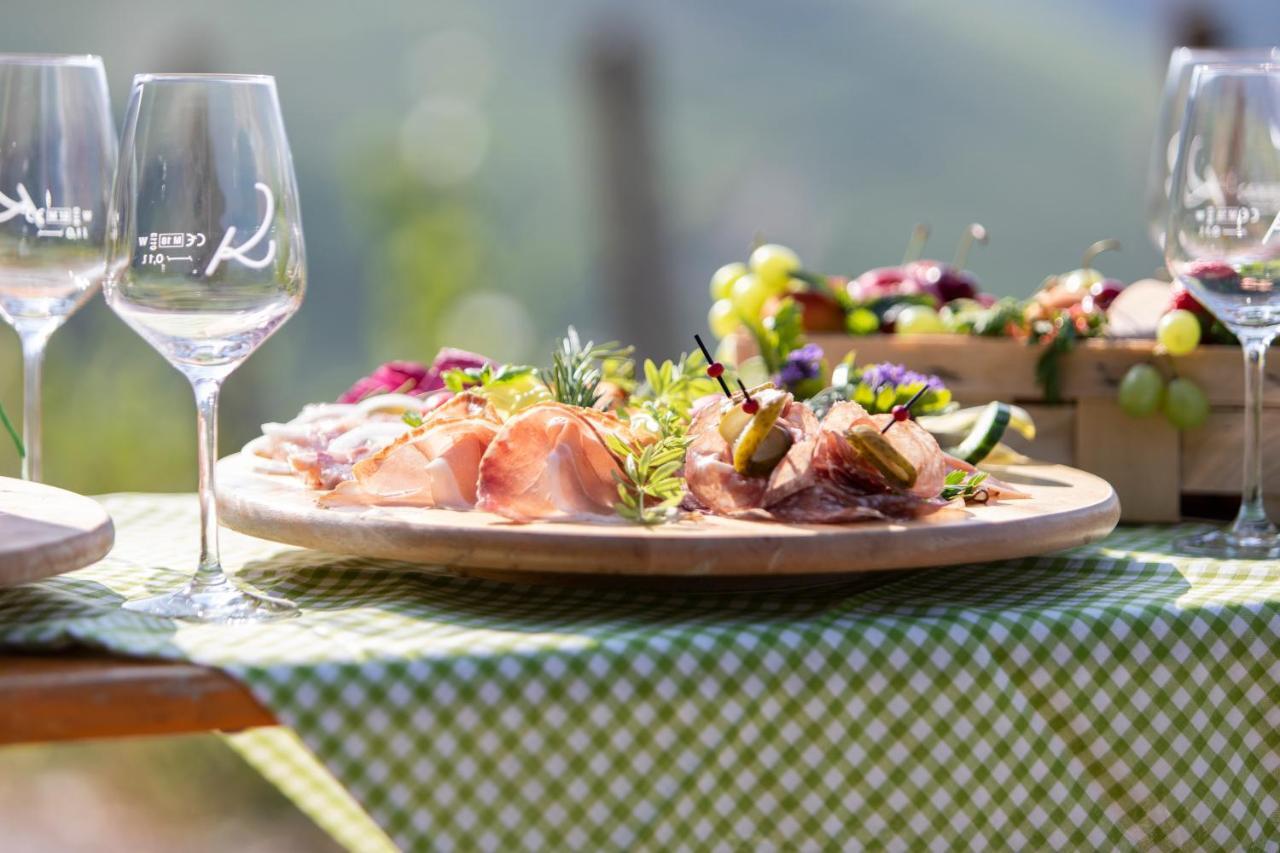 Weinhotel Restaurant Klostermuehle Ockfen Екстериор снимка